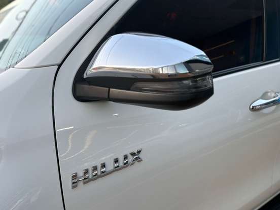 TOYOTA-HILUX-2019