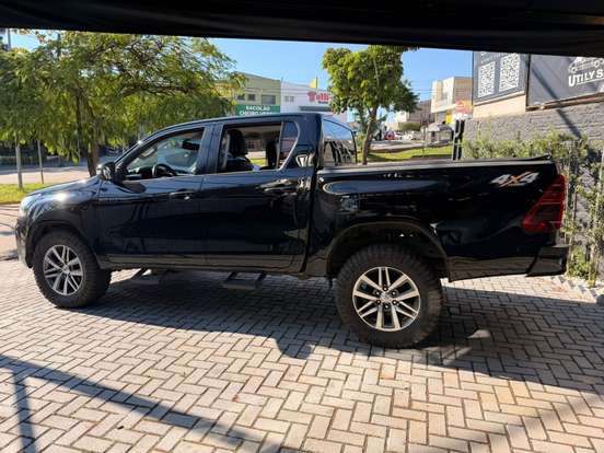 TOYOTA-HILUX-2.8 SRV 4X4 CD 16V DIESEL 4P AUTOMÁTICO TOYOTA-HILUX-2019