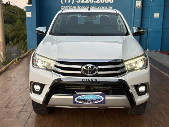 TOYOTA-HILUX-2.8 SRX 4X4 CD 16V DIESEL 4P AUTOMÁTICO TOYOTA-HILUX-2017