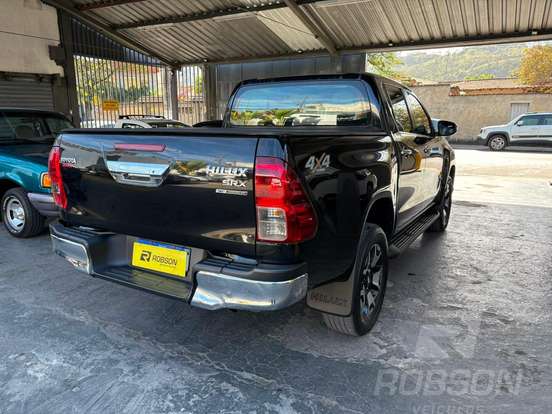 TOYOTA-HILUX-2020