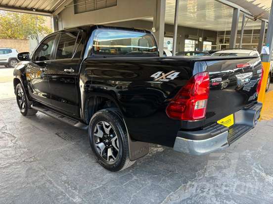 TOYOTA-HILUX-2.8 SRX 4X4 CD 16V DIESEL 4P AUTOMÁTICO TOYOTA-HILUX-2020