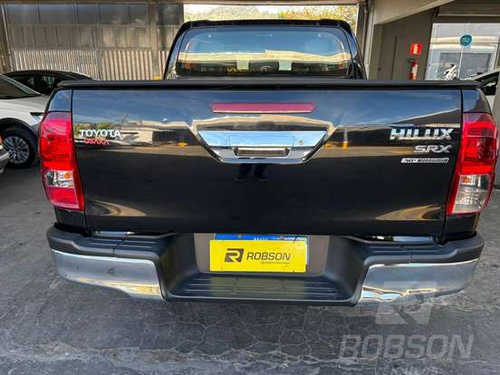 TOYOTA-HILUX-2020
