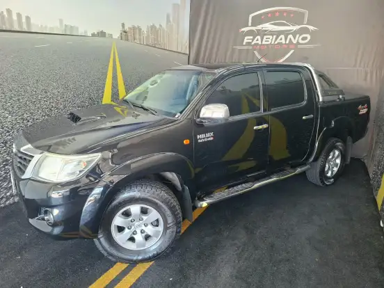 TOYOTA-HILUX-3.0 SR 4X4 CD 16V TURBO INTERCOOLER DIESEL 4P AUTOMÁTICO TOYOTA-HILUX-2015
