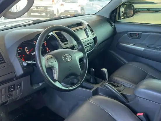 TOYOTA-HILUX-3.0 SRV TOP 4X4 CD 16V TURBO INTERCOOLER DIESEL 4P AUTOMÁTICO TOYOTA-HILUX-2013