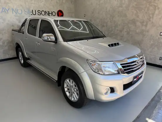 TOYOTA-HILUX-2013