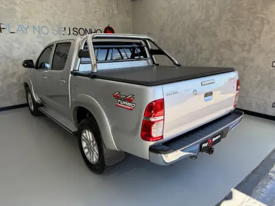 TOYOTA-HILUX-2013