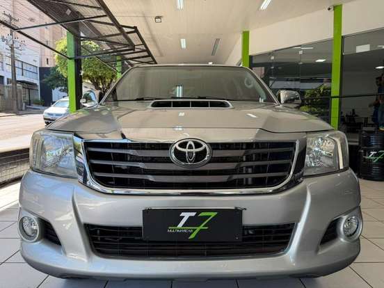 TOYOTA-HILUX-3.0 SR 4X4 CD 16V TURBO INTERCOOLER DIESEL 4P AUTOMÁTICO TOYOTA-HILUX-2013