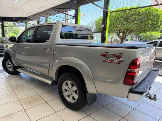 TOYOTA-HILUX-3.0 SR 4X4 CD 16V TURBO INTERCOOLER DIESEL 4P AUTOMÁTICO TOYOTA-HILUX-2013