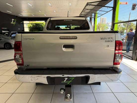 TOYOTA-HILUX-3.0 SR 4X4 CD 16V TURBO INTERCOOLER DIESEL 4P AUTOMÁTICO TOYOTA-HILUX-2013
