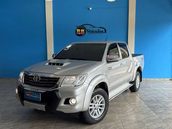 TOYOTA-HILUX-3.0 SR 4X4 CD 16V TURBO INTERCOOLER DIESEL 4P MANUAL TOYOTA-HILUX-2014