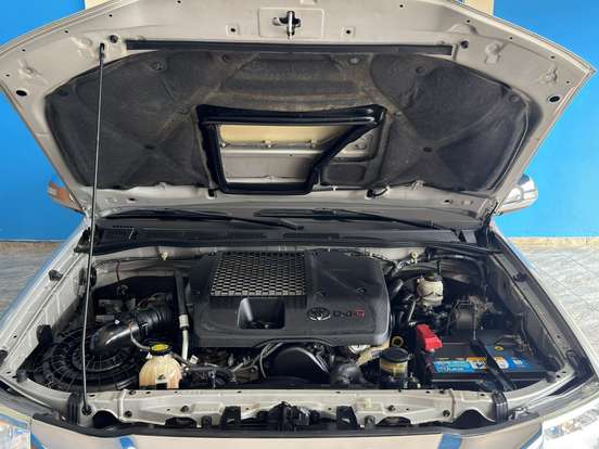 TOYOTA-HILUX-3.0 SR 4X4 CD 16V TURBO INTERCOOLER DIESEL 4P MANUAL TOYOTA-HILUX-2014