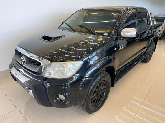 TOYOTA HILUX 3.0 SRV 4X4 CD 16V TURBO INTERCOOLER DIESEL 4P AUTOMÁTICO