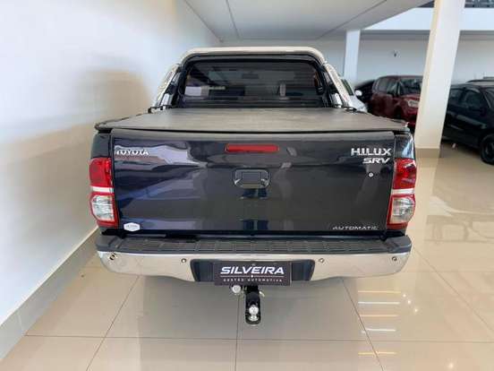 TOYOTA-HILUX-2010