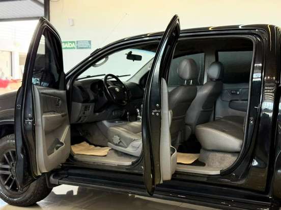 TOYOTA-HILUX-3.0 SRV 4X4 CD 16V TURBO INTERCOOLER DIESEL 4P AUTOMÁTICO TOYOTA-HILUX-2010