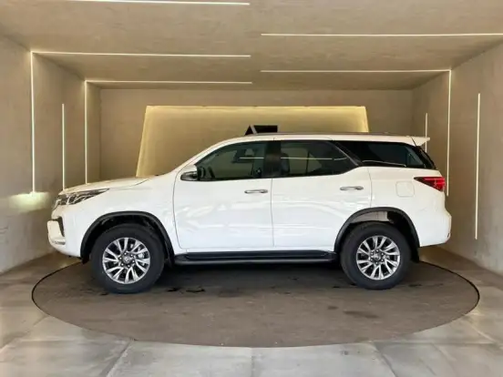 TOYOTA-HILUX SW4-2021