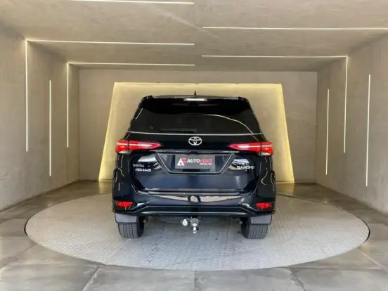 TOYOTA-HILUX SW4-2022