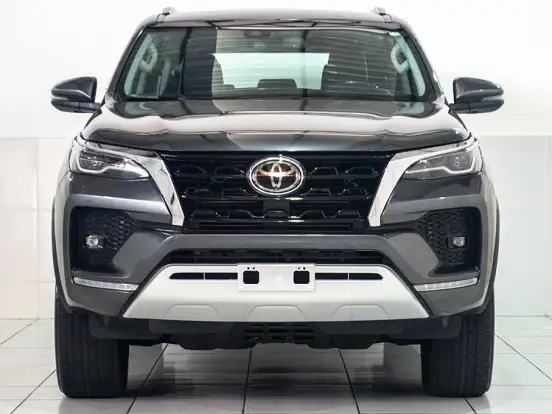 TOYOTA-HILUX SW4-2.8 D-4D TURBO DIESEL SRX 7L 4X4 AUTOMÁTICO TOYOTA-HILUX SW4-2021