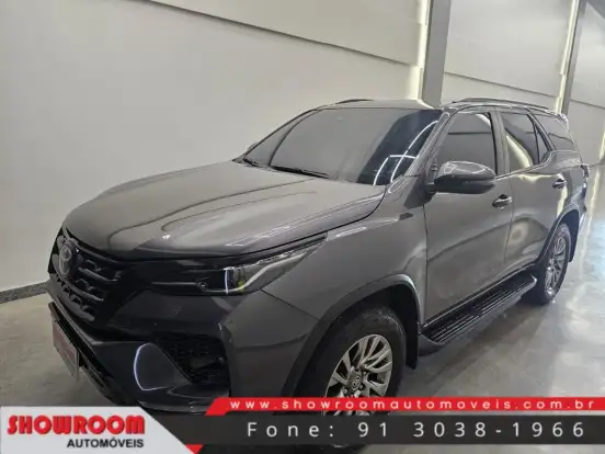 TOYOTA-HILUX SW4-2.8 D-4D TURBO DIESEL SRX 7L 4X4 AUTOMÁTICO TOYOTA-HILUX SW4-2021