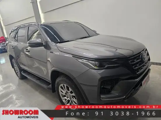 TOYOTA-HILUX SW4-2.8 D-4D TURBO DIESEL SRX 7L 4X4 AUTOMÁTICO TOYOTA-HILUX SW4-2021
