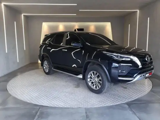 TOYOTA-HILUX SW4-2020