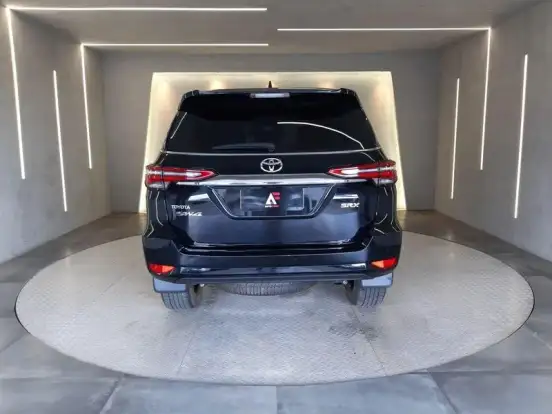 TOYOTA-HILUX SW4-2020