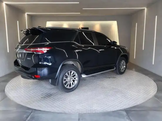TOYOTA-HILUX SW4-2020
