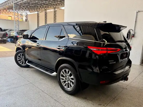TOYOTA-HILUX SW4-2021