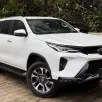 TOYOTA HILUX SW4 2.8 D-4D TURBO DIESEL SRX PLATINUM 7L 4X4 AUTOMÁTICO TOYOTA HILUX SW4 2.8 D-4D TURBO DIESEL SRX PLATINUM 7L 4X4 AUTOMÁTICO