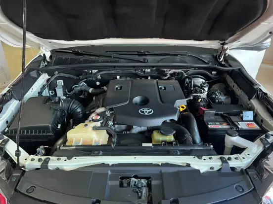 TOYOTA-HILUX SW4-2018