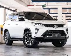 TOYOTA HILUX SW4 2.8 SRX DIAMOND 4X4 7 LUGARES 16V TURBO INTERCOOLER DIESEL 4P AUTOMÁTICO TOYOTA HILUX SW4 2.8 SRX DIAMOND 4X4 7 LUGARES 16V TURBO INTERCOOLER DIESEL 4P AUTOMÁTICO