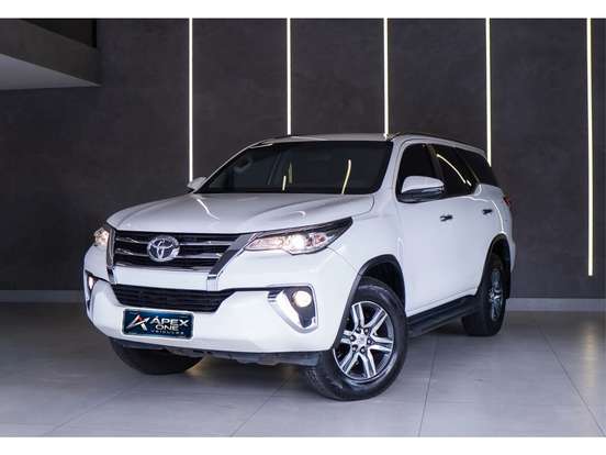 TOYOTA-HILUX SW4-2.7 SRV 7 LUGARES 4X2 16V FLEX 4P AUTOMÁTICO TOYOTA-HILUX SW4-2018