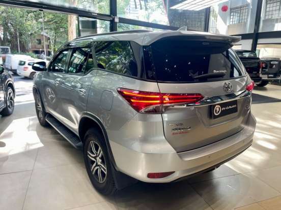 TOYOTA-HILUX SW4-2018