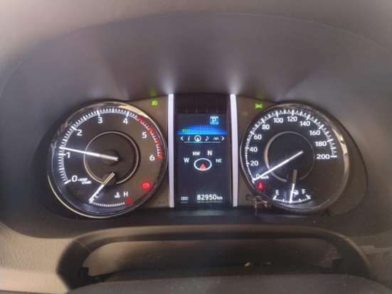 TOYOTA-HILUX SW4-2.8 D-4D TURBO DIESEL DIAMOND 7L 4X4 AUTOMÁTICO TOYOTA-HILUX SW4-2022
