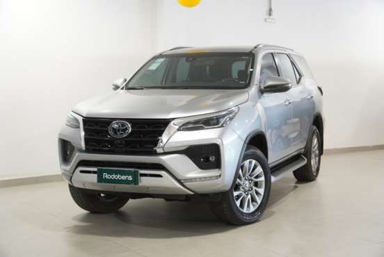 TOYOTA-HILUX SW4-2023