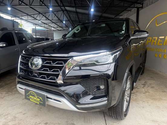 TOYOTA-HILUX SW4-2.8 D-4D TURBO DIESEL SRX 7L 4X4 AUTOMÁTICO TOYOTA-HILUX SW4-2021