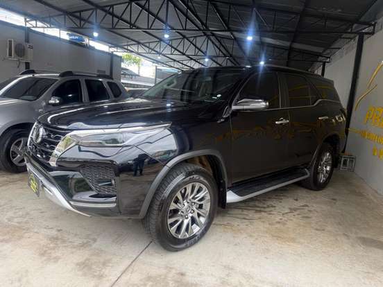 TOYOTA-HILUX SW4-2.8 D-4D TURBO DIESEL SRX 7L 4X4 AUTOMÁTICO TOYOTA-HILUX SW4-2021