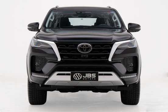 TOYOTA-HILUX SW4-2023