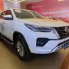 TOYOTA HILUX SW4 2.8 D-4D TURBO DIESEL SRX 7L 4X4 AUTOMÁTICO TOYOTA HILUX SW4 2.8 D-4D TURBO DIESEL SRX 7L 4X4 AUTOMÁTICO