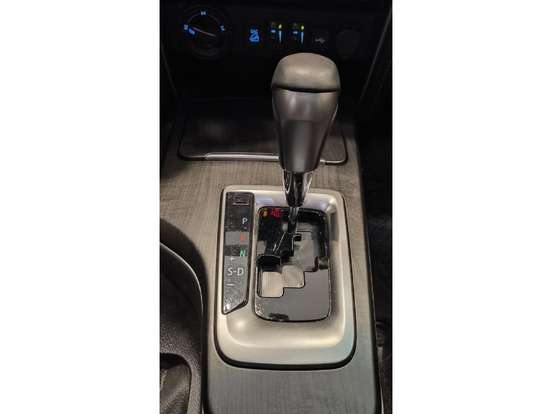 TOYOTA-HILUX SW4-2024
