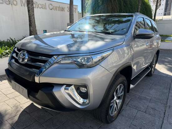 TOYOTA-HILUX SW4-2.8 SRX 4X4 16V TURBO INTERCOOLER DIESEL 4P AUTOMÁTICO TOYOTA-HILUX SW4-2018