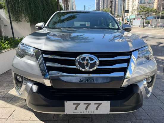 TOYOTA-HILUX SW4-2018
