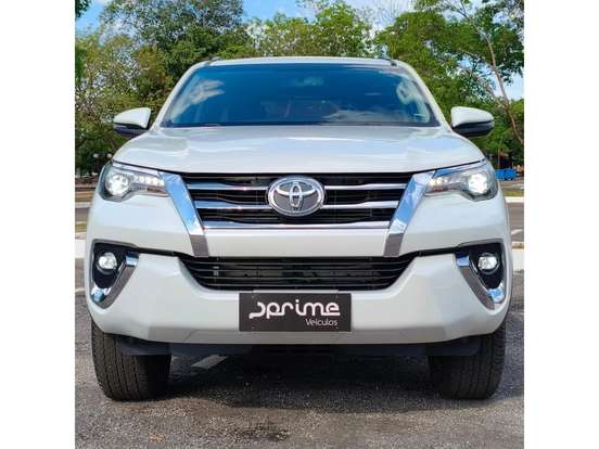 TOYOTA-HILUX SW4-2019