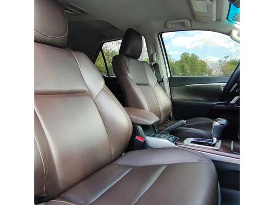TOYOTA-HILUX SW4-2.8 SRX 4X4 16V TURBO INTERCOOLER DIESEL 4P AUTOMÁTICO TOYOTA-HILUX SW4-2019