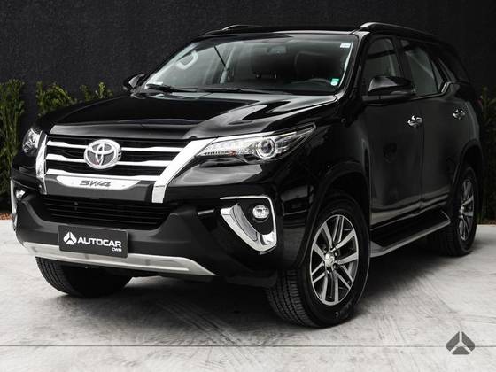 TOYOTA HILUX SW4 2.8 SRX 4X4 7 LUGARES 16V TURBO INTERCOOLER DIESEL 4P AUTOMÁTICO
