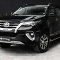 TOYOTA HILUX SW4 2.8 SRX 4X4 7 LUGARES 16V TURBO INTERCOOLER DIESEL 4P AUTOMÁTICO TOYOTA HILUX SW4 2.8 SRX 4X4 7 LUGARES 16V TURBO INTERCOOLER DIESEL 4P AUTOMÁTICO
