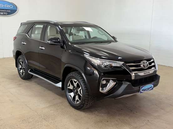 TOYOTA-HILUX SW4-2.8 SRX DIAMOND 4X4 7 LUGARES 16V TURBO INTERCOOLER DIESEL 4P AUTOMÁTICO TOYOTA-HILUX SW4-2019