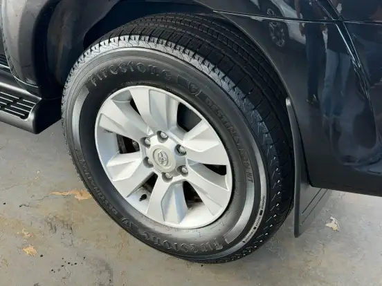 TOYOTA-HILUX SW4-2012