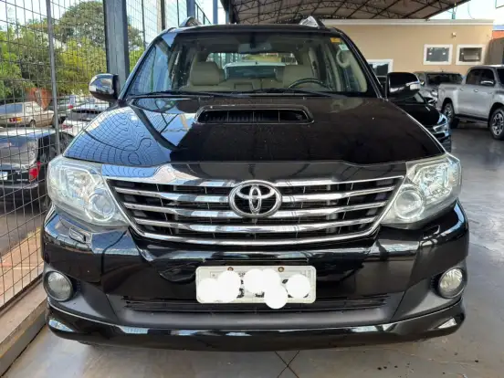 TOYOTA-HILUX SW4-2012