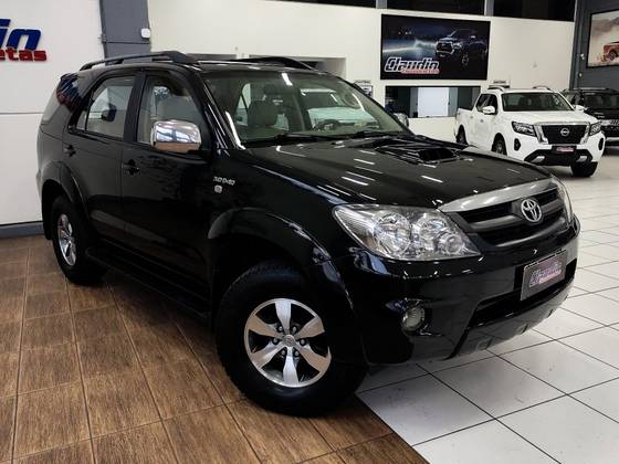 TOYOTA HILUX SW4 3.0 SRV 4X4 16V TURBO INTERCOOLER DIESEL 4P AUTOMÁTICO