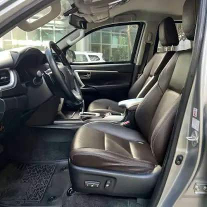 TOYOTA-HILUX SW4-4.0 SRX 4X4 7 LUGARES V6 24V GASOLINA 4P AUTOMÁTICO TOYOTA-HILUX SW4-2016